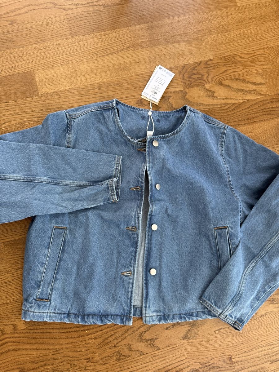 Vila Giacche: VILA Blue Denim Jacket gr 42 – Nuovo e nell'imballaggio originale da Ueberstorf venduto da man_p2fy 3