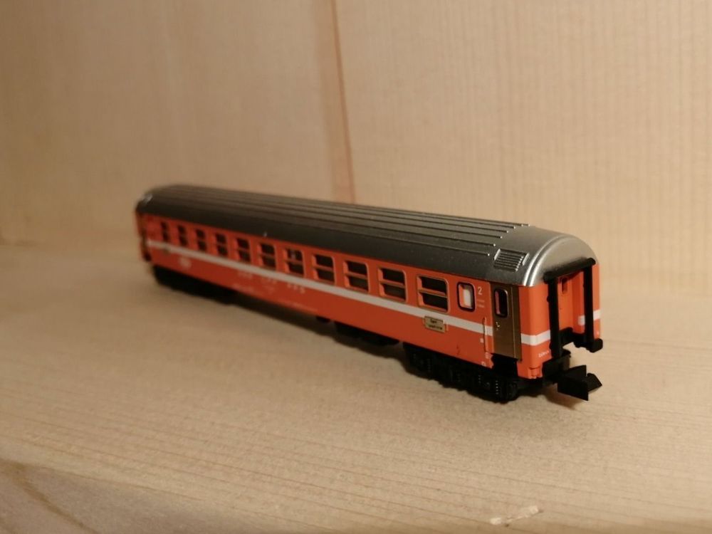 Minitrix N : CFF voiture 
