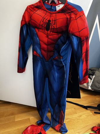 Spiderman Kostüm mit Maske&Handschuhen Grösse 122/128