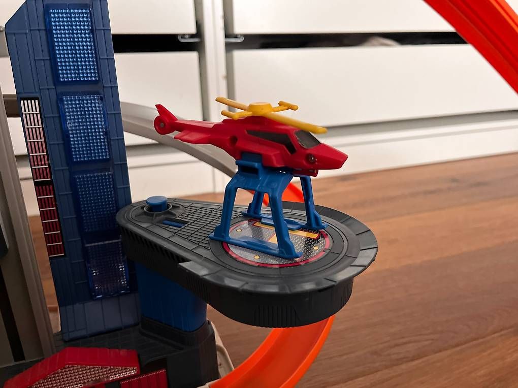 Giocattoli: Hot Wheels Megacity Parkgarage mit 35 Autos – Usato da Mühlethurnen venduto da JackyCindy 3