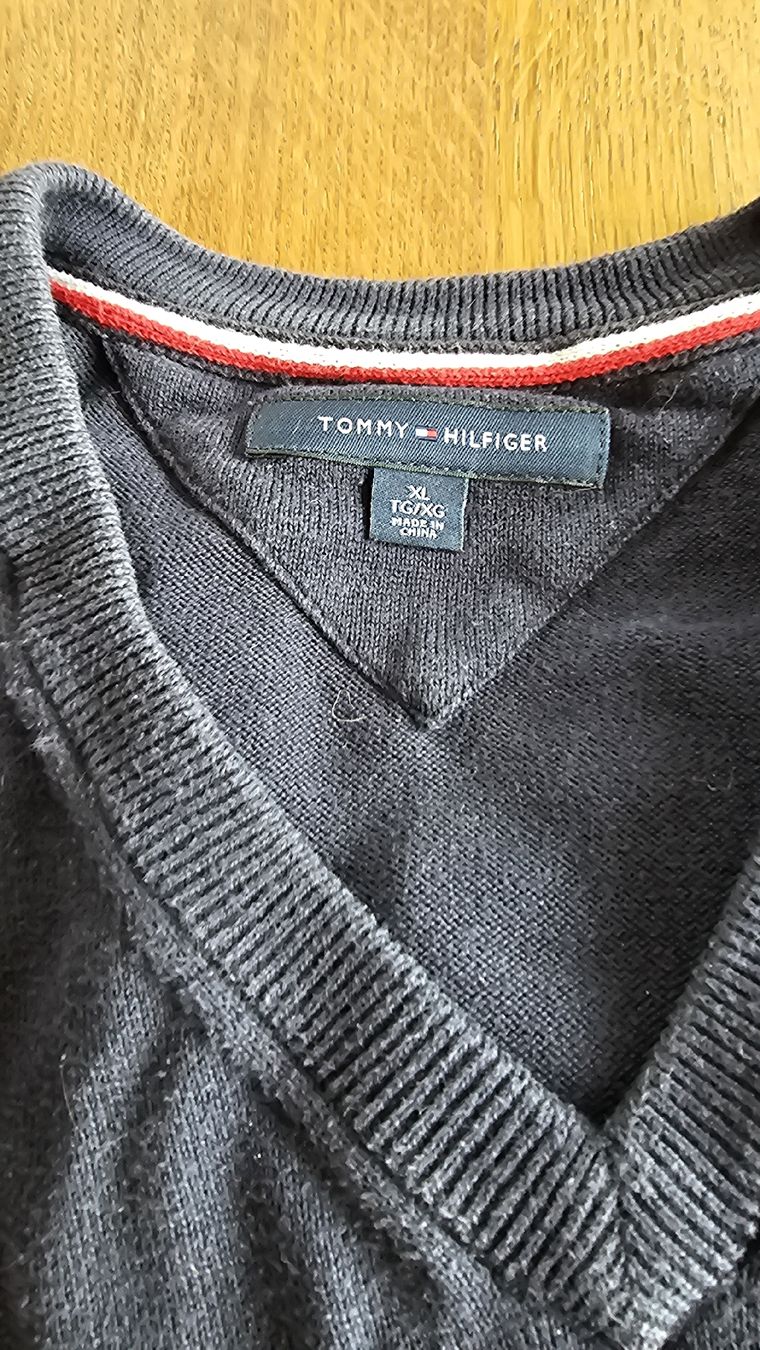 Tommy Hilfiger Maglioni & Felpe: Tommy Hilfiger Herren-Pullover, Grösse XL, dunkelblau – Usato da Rothenburg venduto da Roeschu80 1