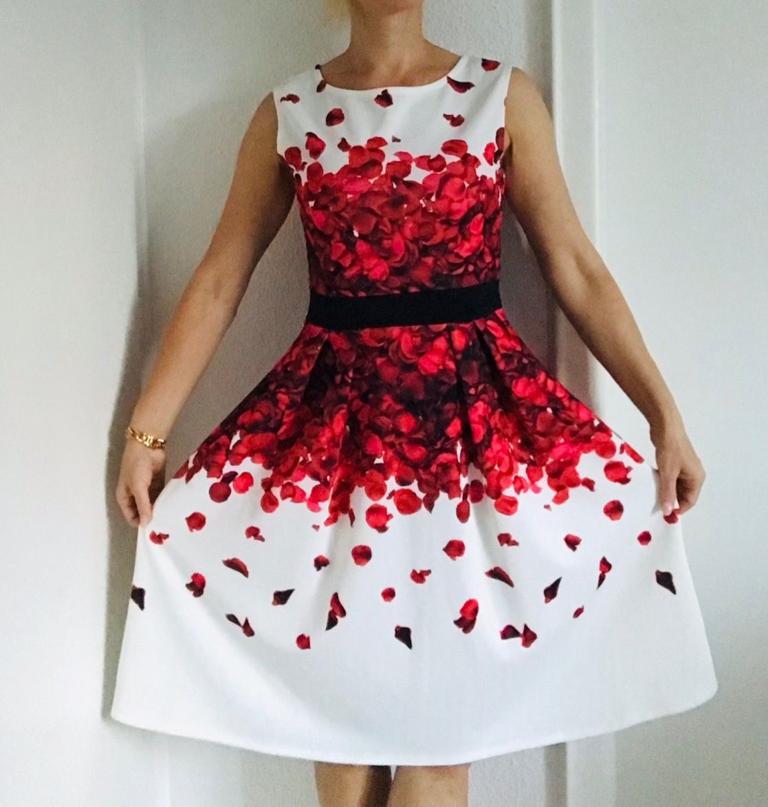 Anna Field Vestiti: Sommerliches Kleid mit Rosenmuster – Nuovo (secondo la descrizione) da Zürich venduto da KEEPINSPIRED 2