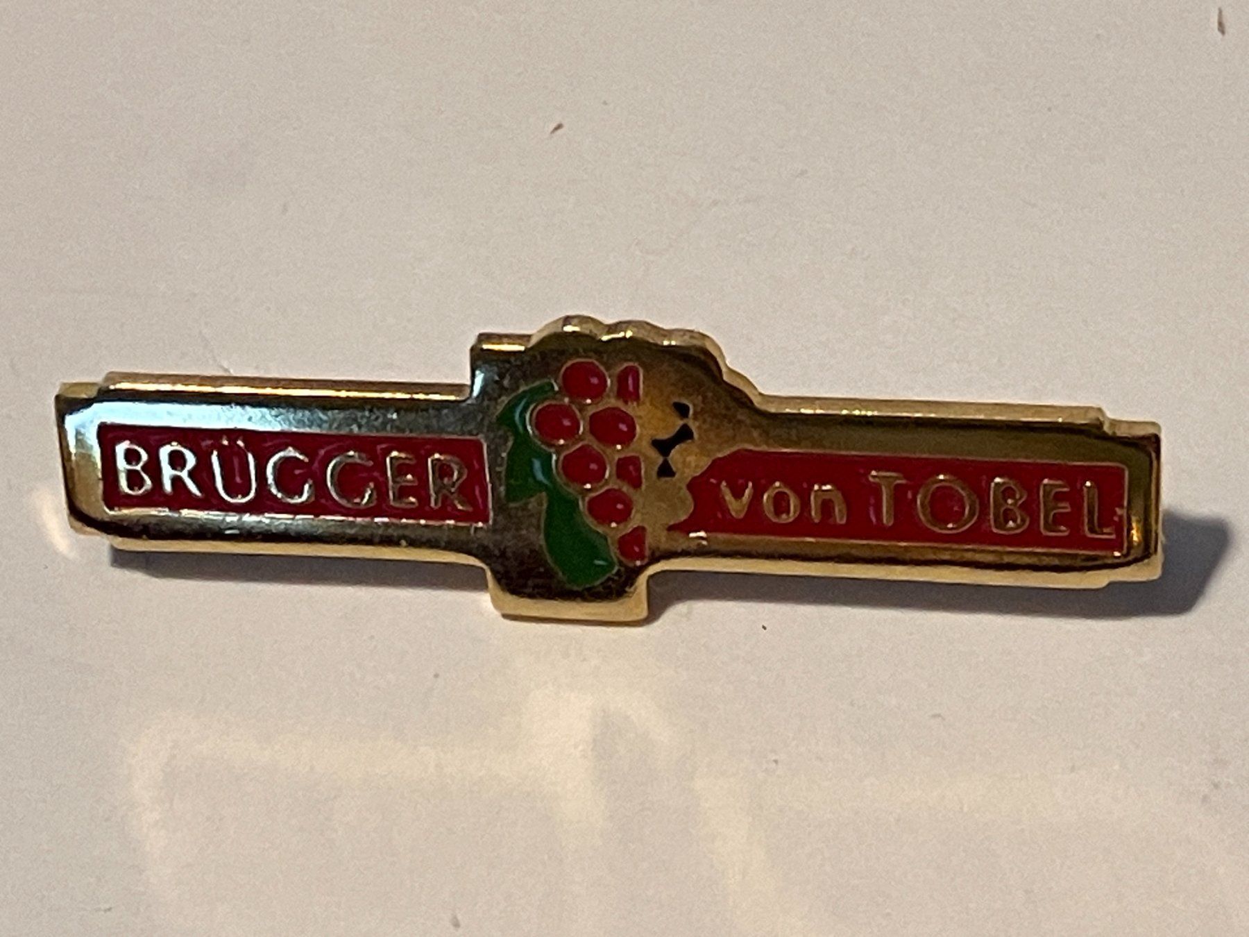 Plaketten & Abzeichen: 1 Pin Brügger von Tobel – Gebraucht aus Basel von djwwpp