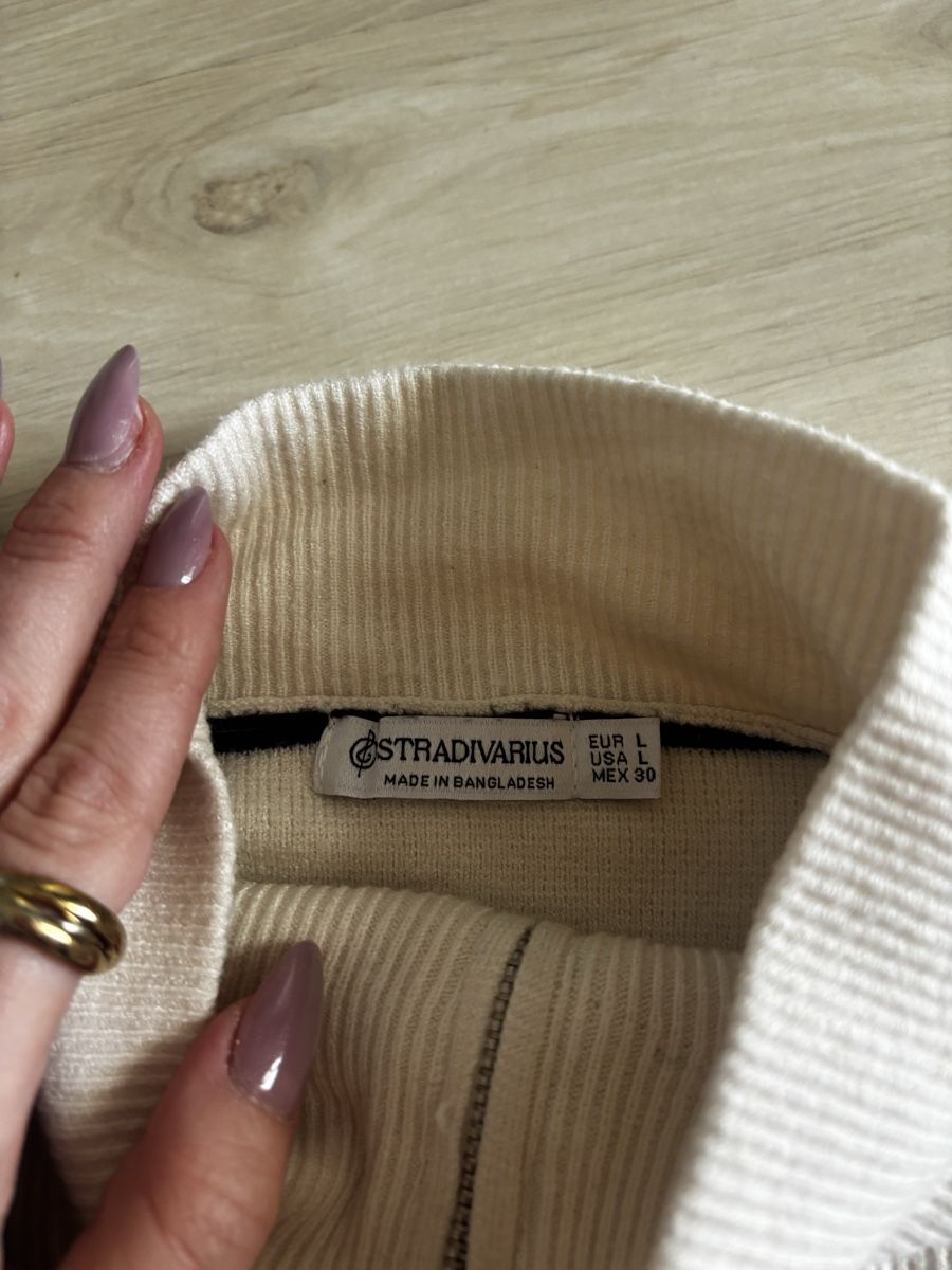 Stradivarius Pulls & Sweat-shirts: Stradivarius Zip-up Pullover Grösse L – D'occasion à Gossau SG par sve_99rn 2