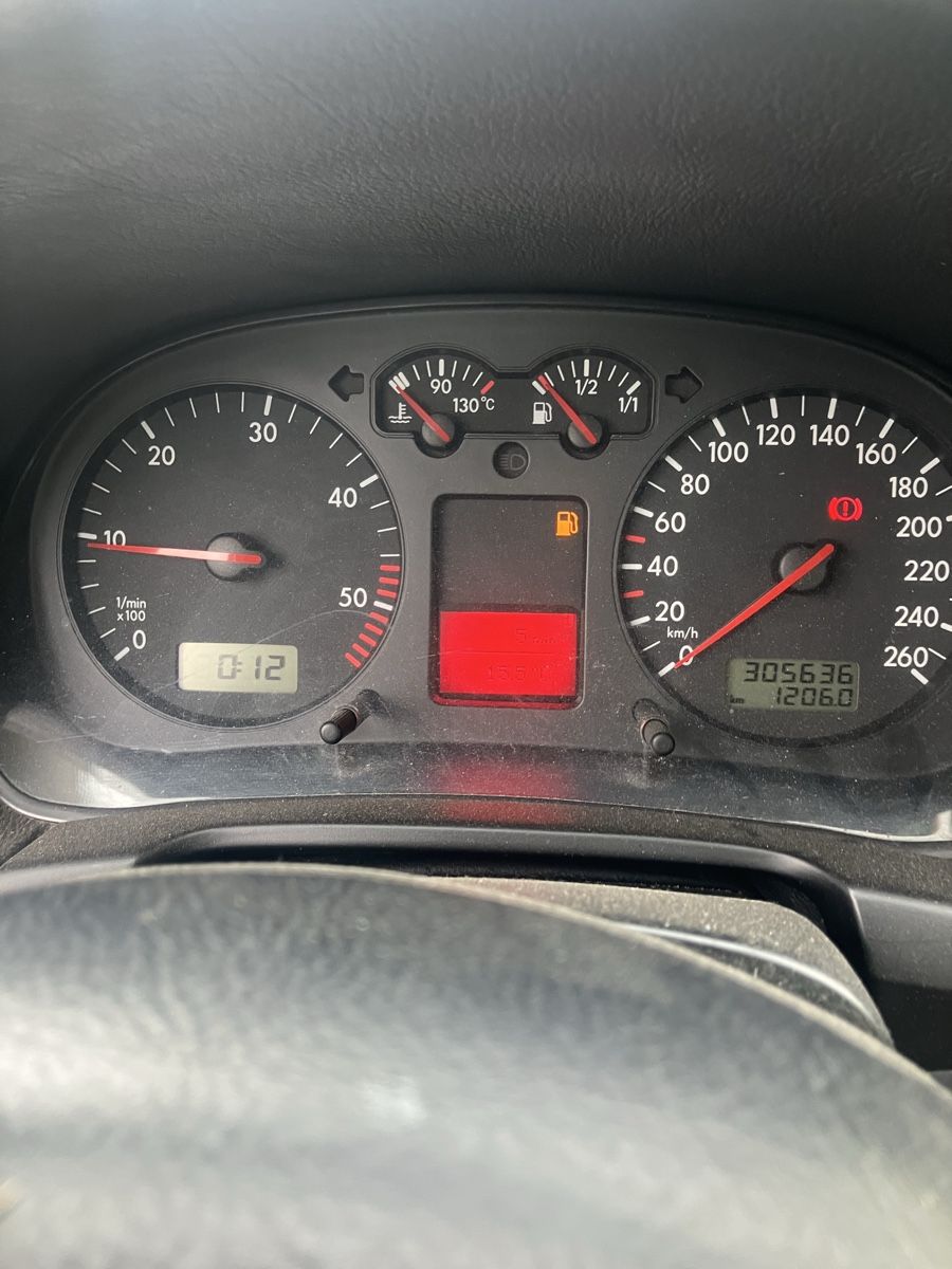 VW Automobili: VW Golf 4 1.9 TDI 4-Motion – Difettoso da Schalchen venduto da ram_yq2b 6