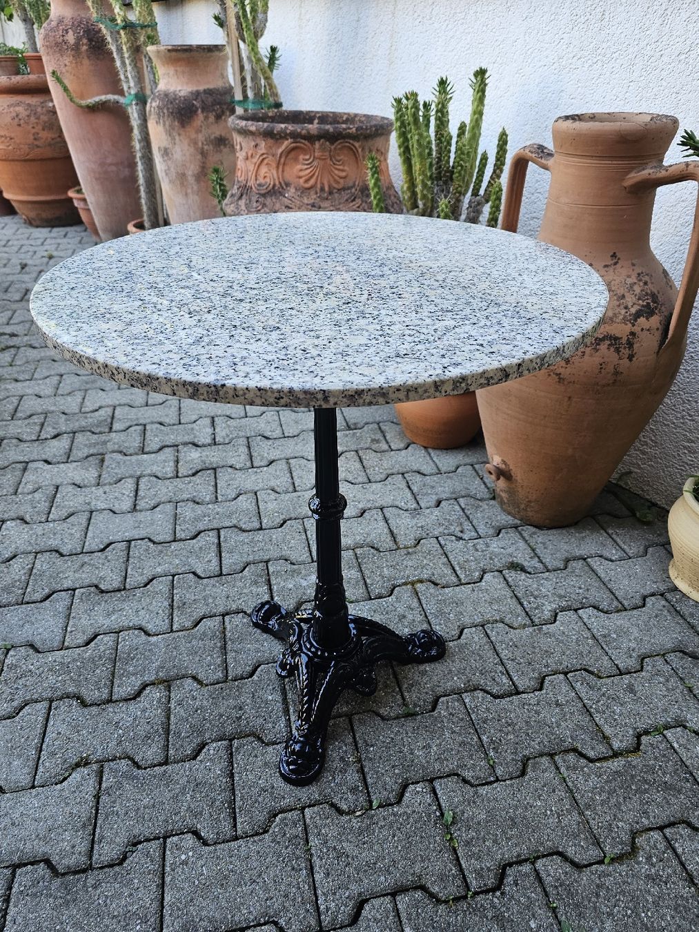 Tables: Granittisch Bistrotisch Balkontisch – D'occasion à Villnachern par hasta08 9