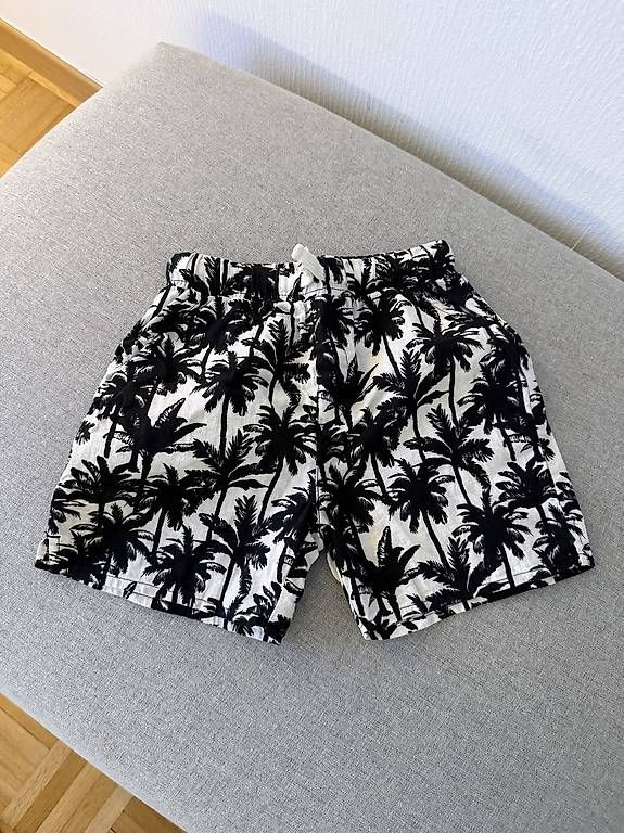 Lotti & Set di vestiti: Beach Set Zara Gr. 110 Palmen – Usato da Küsnacht ZH venduto da Leen 1