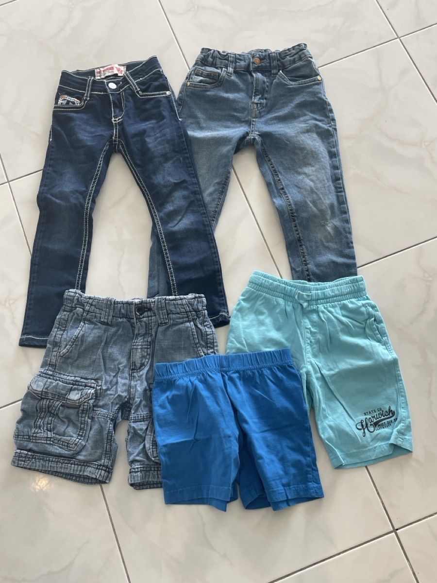 Pantalons: Hosen Paket Gr 110 – D'occasion à Kriens par boramisch