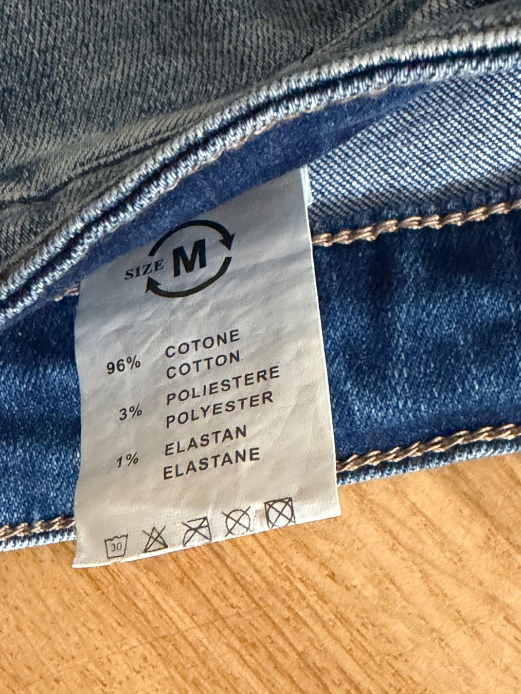 Jeans: Damen Jeans – Usato da Birsfelden venduto da edw_2mjn 3