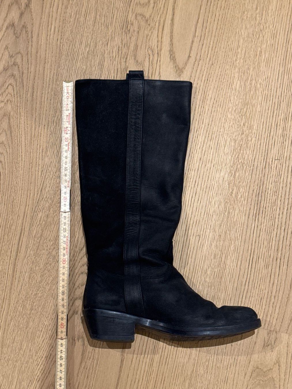 Damenschuhe: Black Suede Boots – Gebraucht aus Zürich von VittoDS