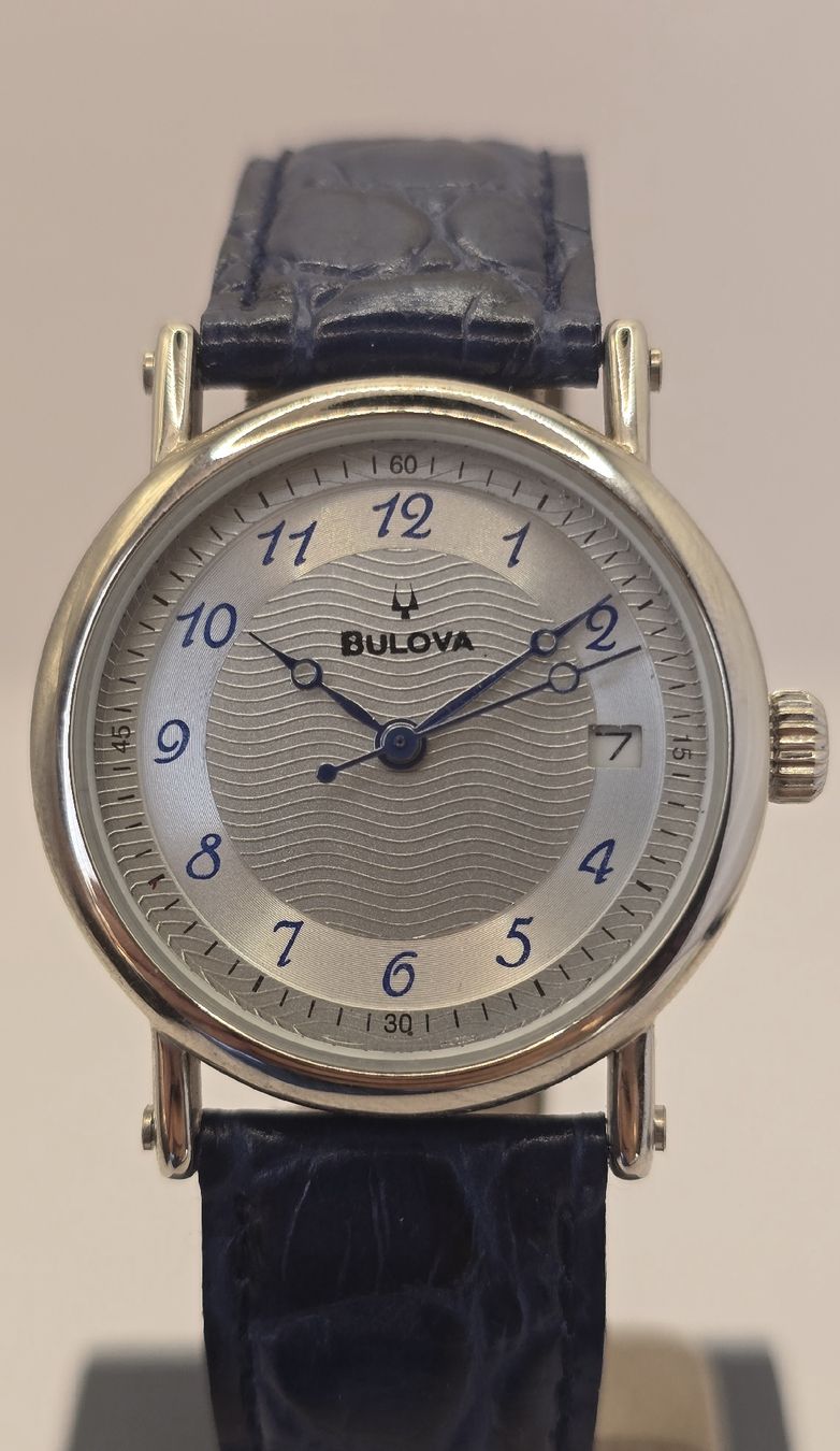 Bulova Montres: Bulova Quartz Date 32,3mm – D'occasion à Minusio par AGSuhren 1