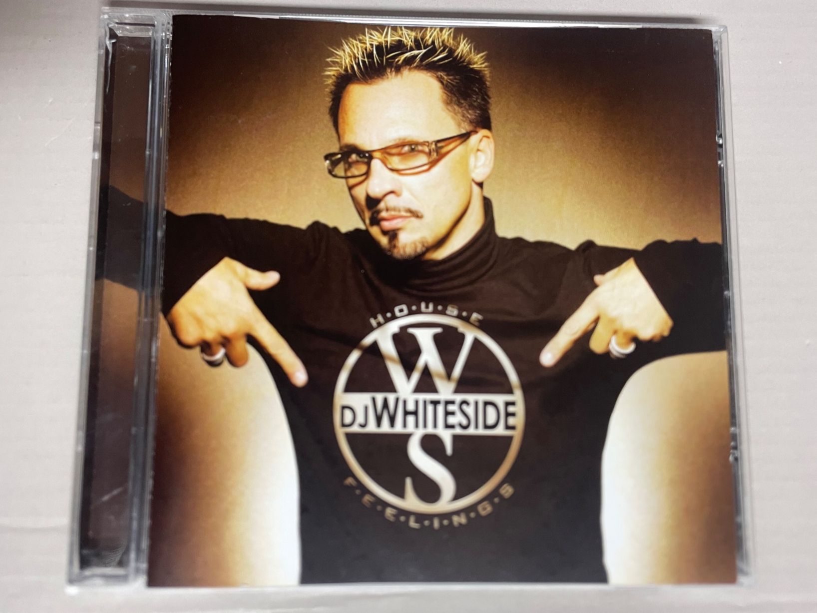 CD: DJ Whiteside – Usato da Muri b. Bern venduto da AdidasCollector 2