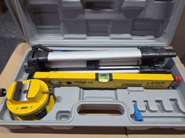 Laser-Wasserwaage / Nivelliergerät Powerfix PLW 670 mit Stat