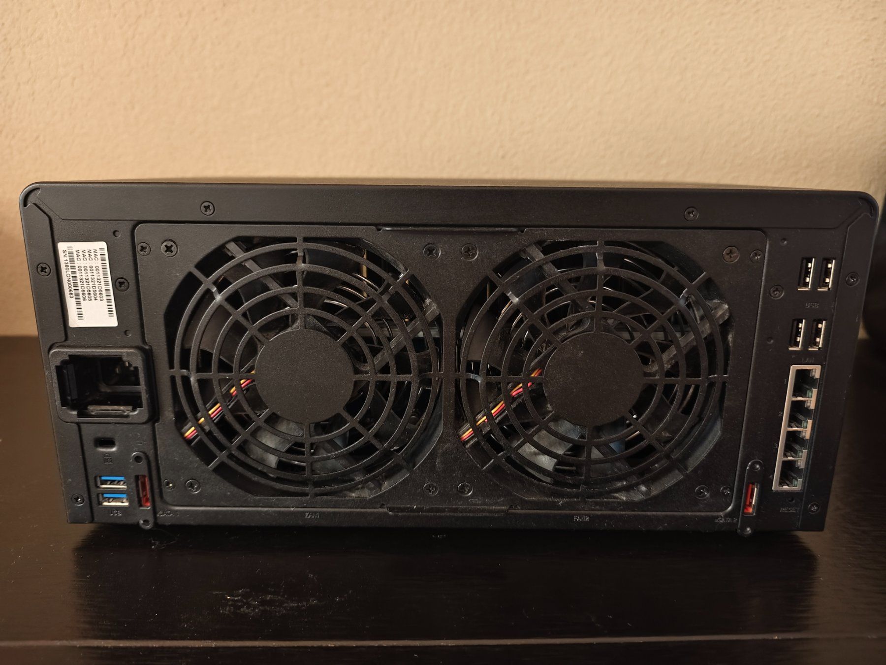 Synology Serveurs: Synology DiskStation DS1813+ 8-Bay NAS – D'occasion à Spreitenbach par des_y2gw 2