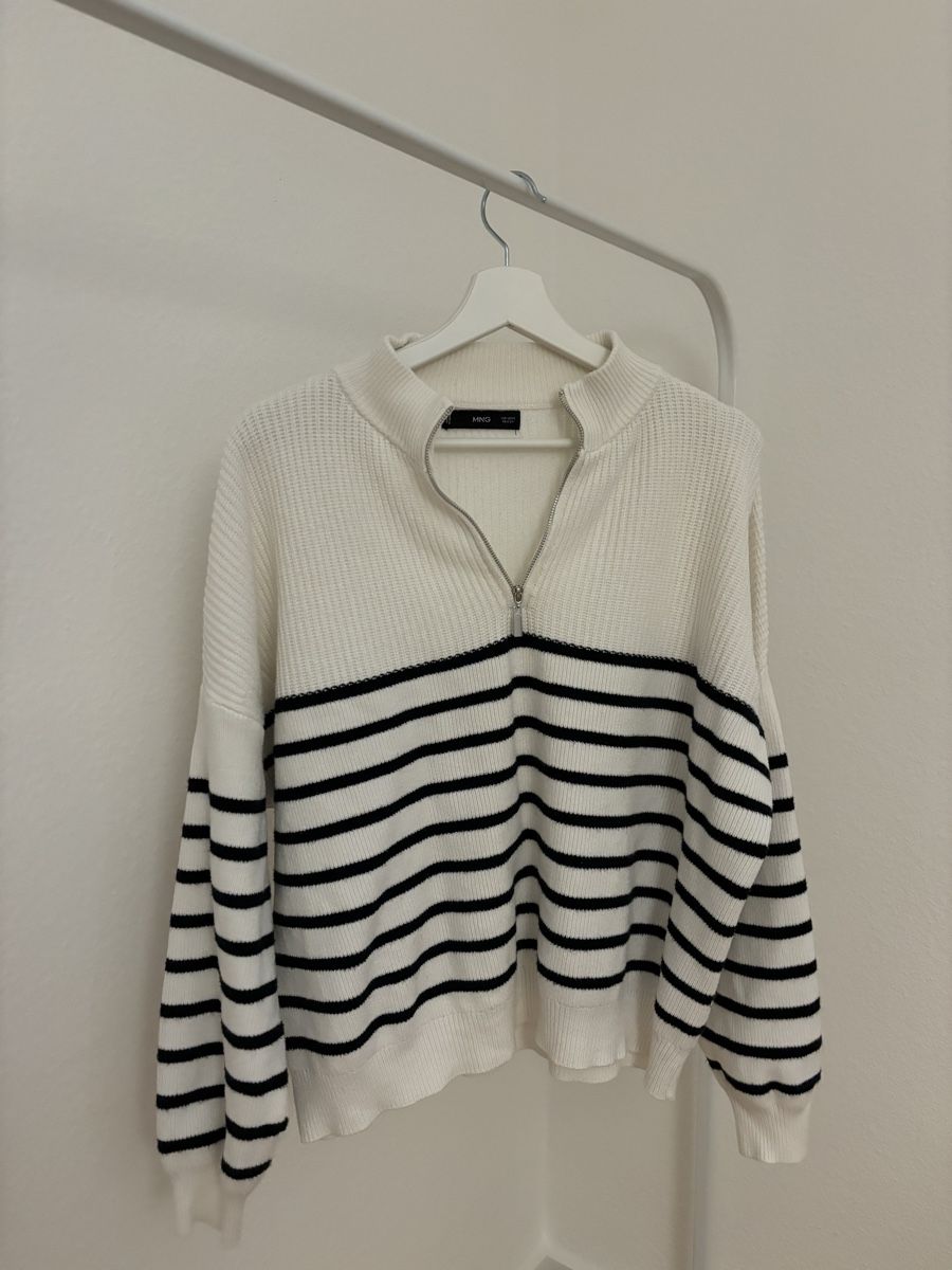 Mango Pullover & Sweatshirts: Mango Jumper – Gebraucht aus Peseux von Meea97