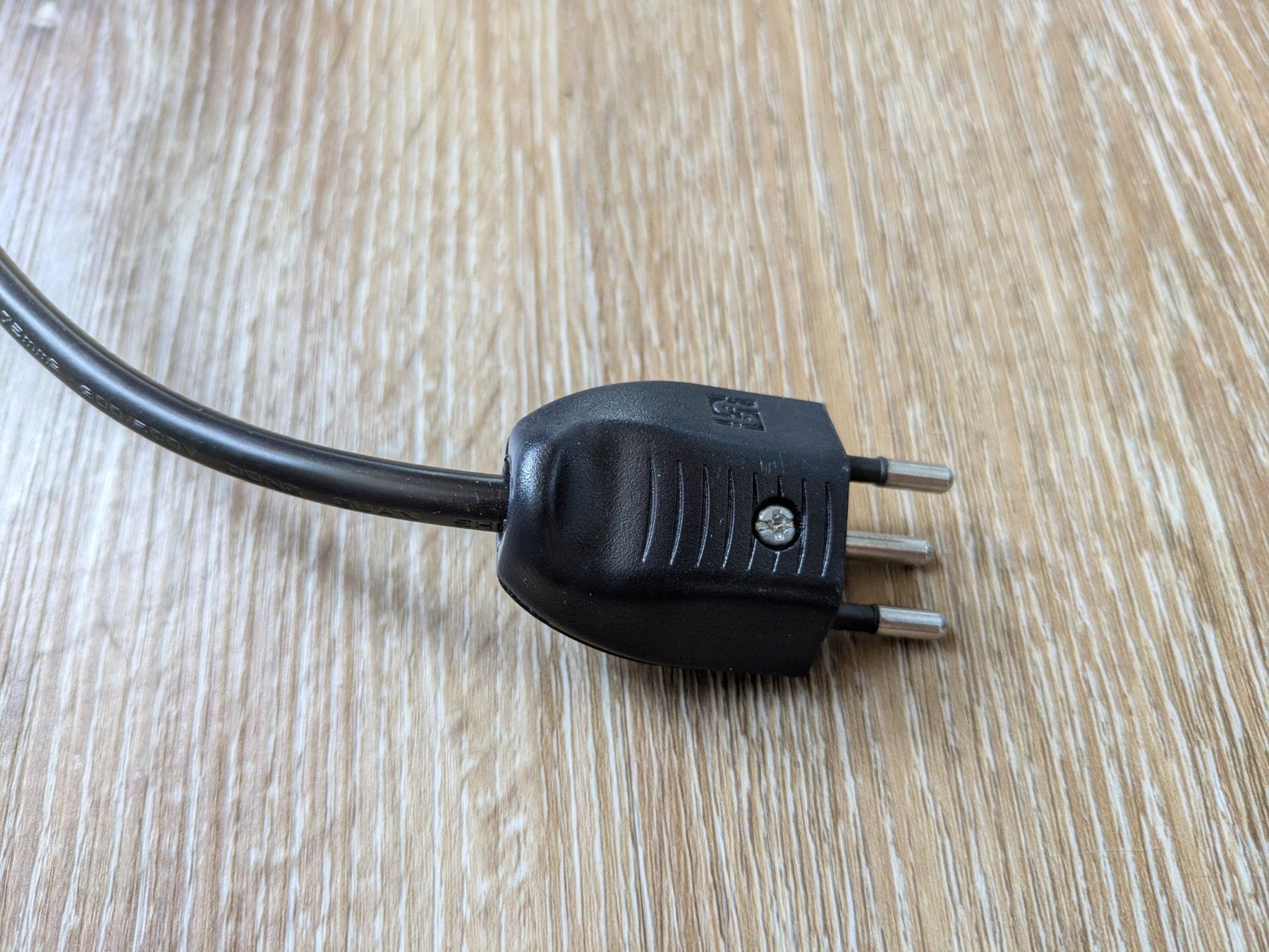 Shelly Sistema di controllo: Shelly Wall Display mit Tischhalterung, CH-Stecker & USB – Nuovo (secondo la descrizione) da Buchs LU venduto da bs_hl7w 2