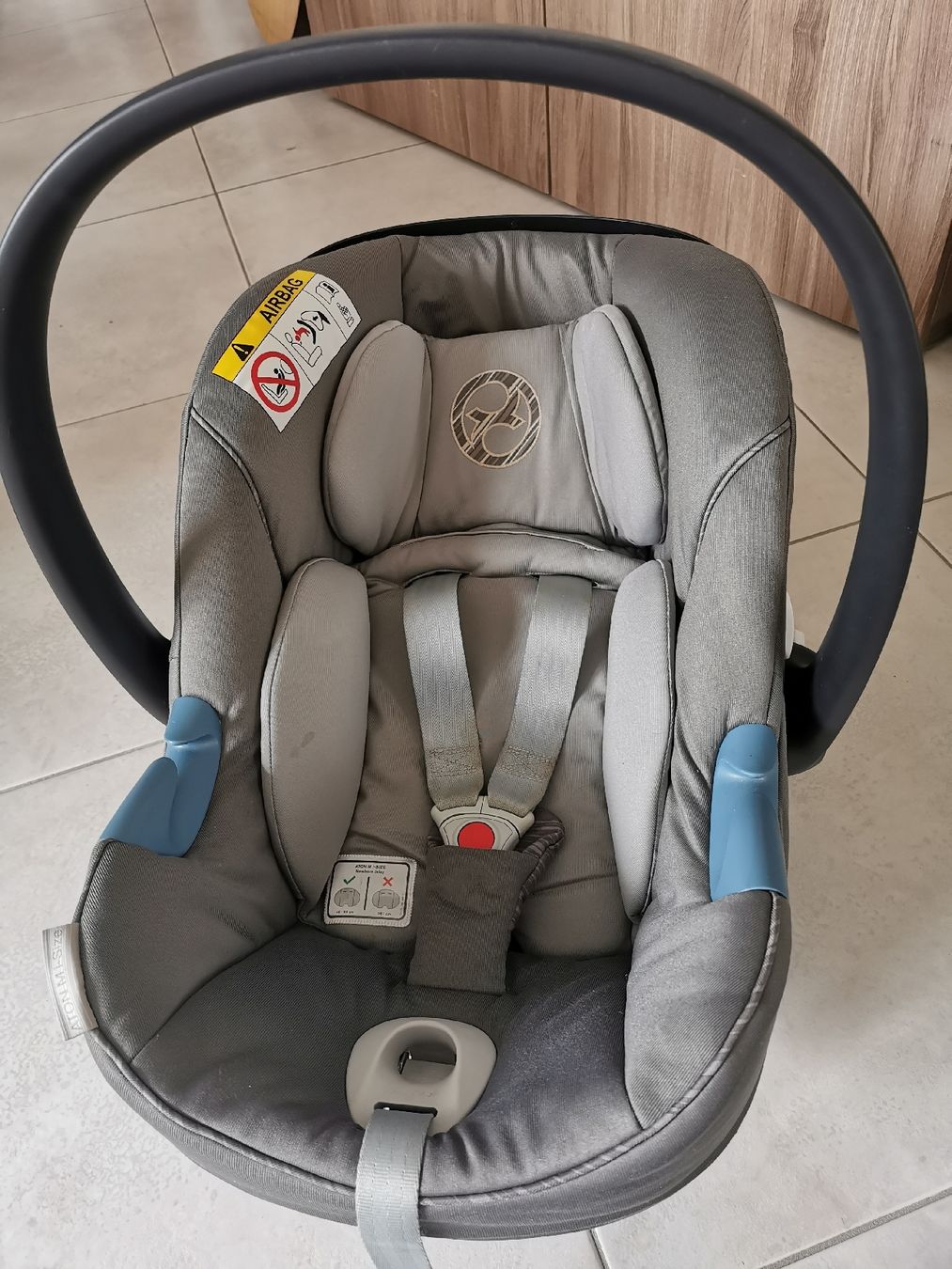 Cybex Auto-Kindersitze: Cybex Aton M I-Size Babyschale Maxicosi – Gebraucht aus Brunnen von JJaime