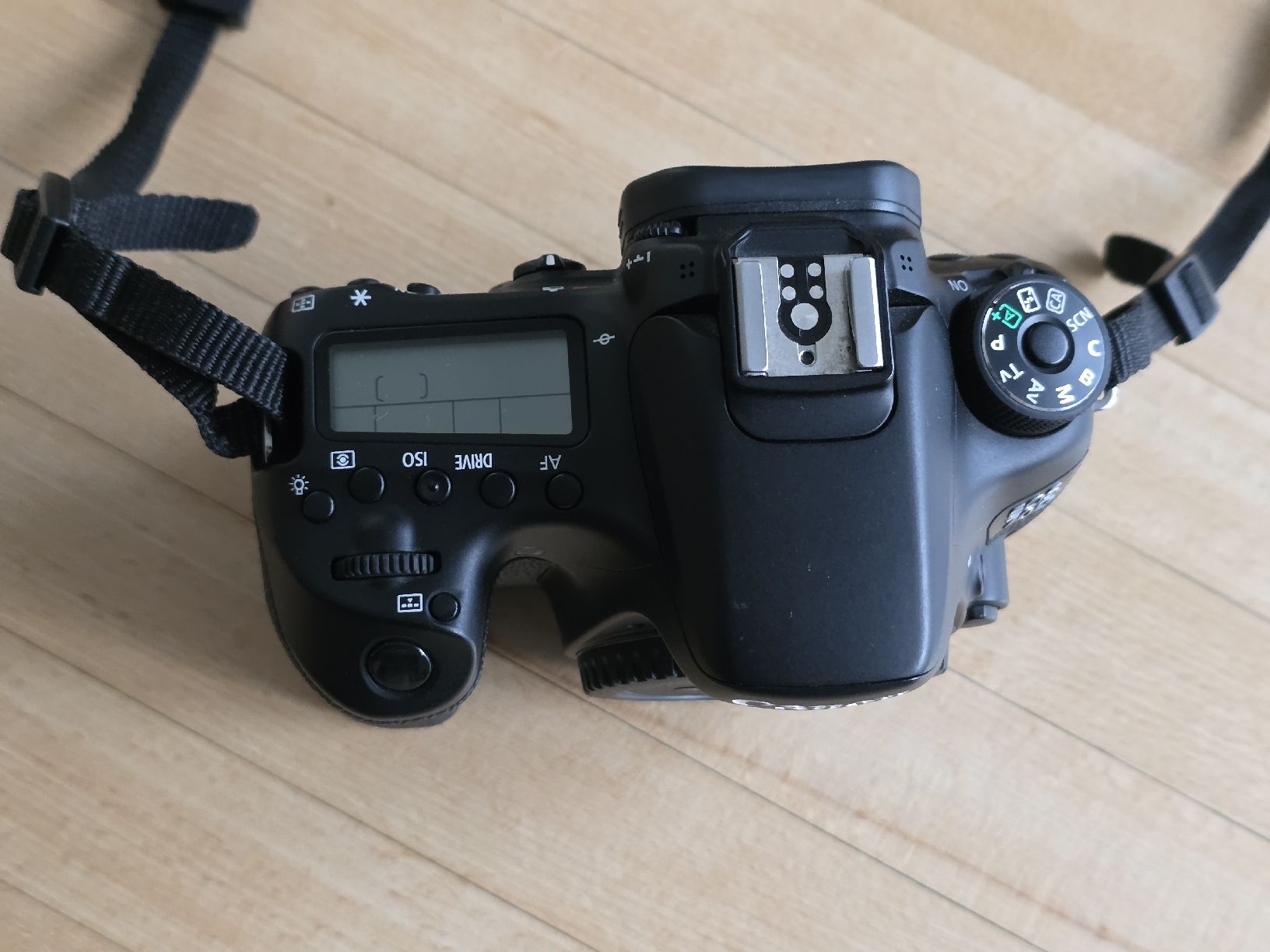 Canon Fotocamera: Canon EOS 70D mit Zubehör – Usato da Bern venduto da Enya1 9