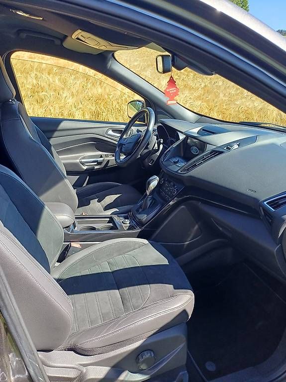 Autos: Ford Kuga 2.0 TDCi 4x4 – Gebraucht aus Chavannes-Forts von cha_v8pr 2