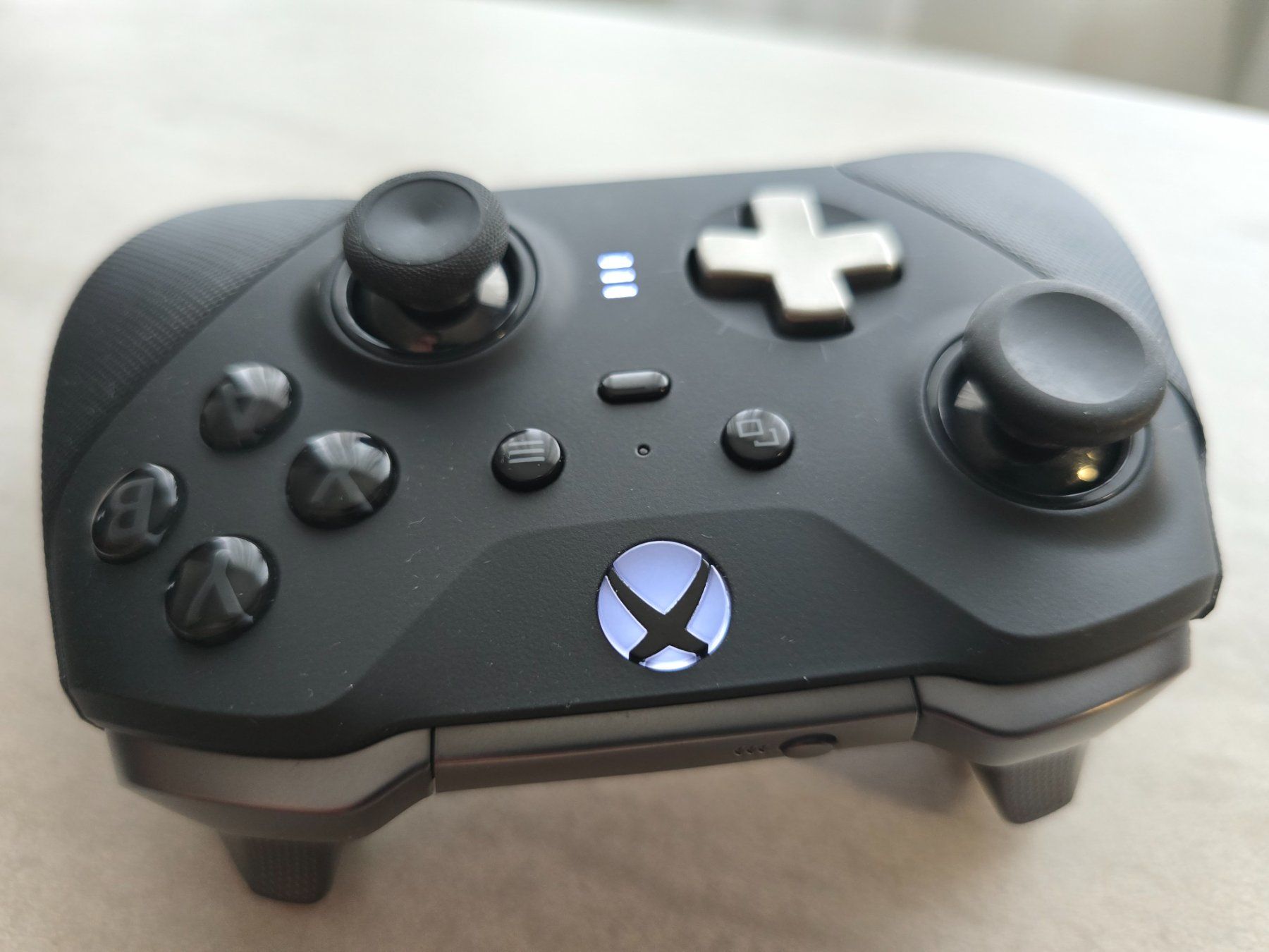 Microsoft Manettes: Xbox Elite Series 2 – D'occasion à Basel par Zait