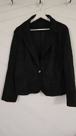 Kurz-Blazer - XXL - Tiefschwarz - Wildleder Optik 9️⃣