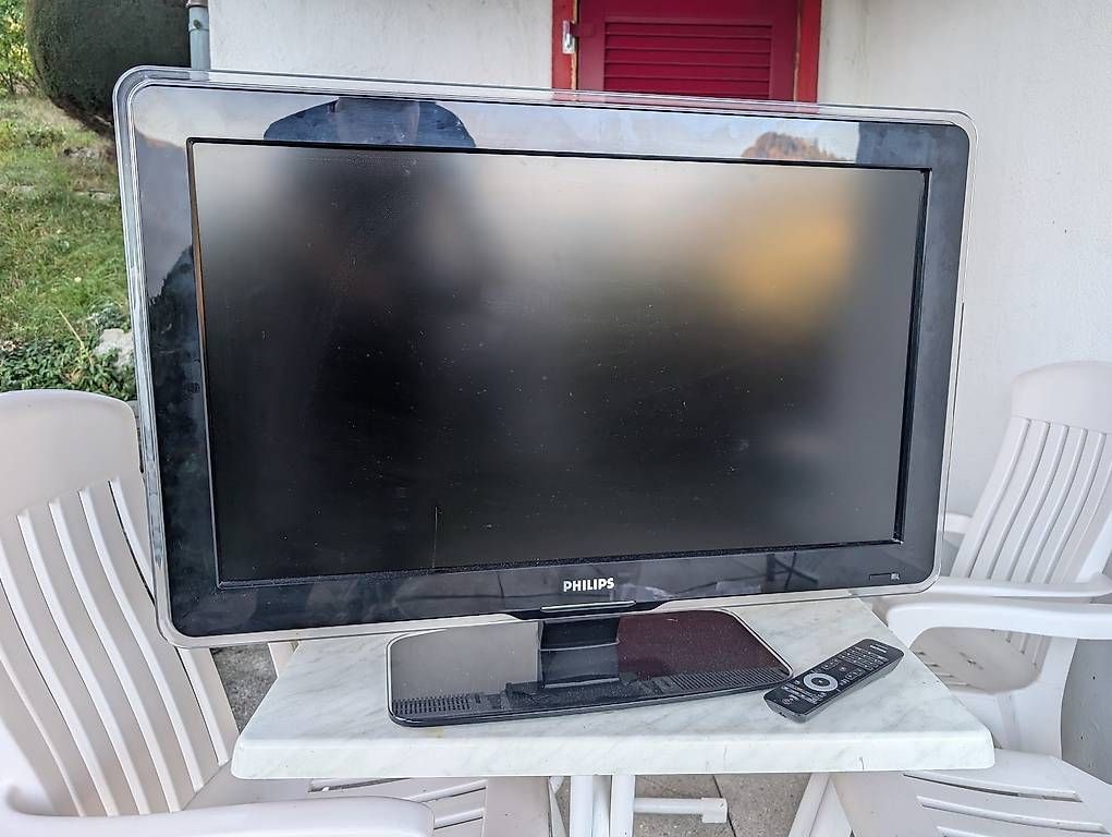 Televisori: Philips 32pfl7403D/12 – Usato da Oberrieden venduto da marcelh85 1