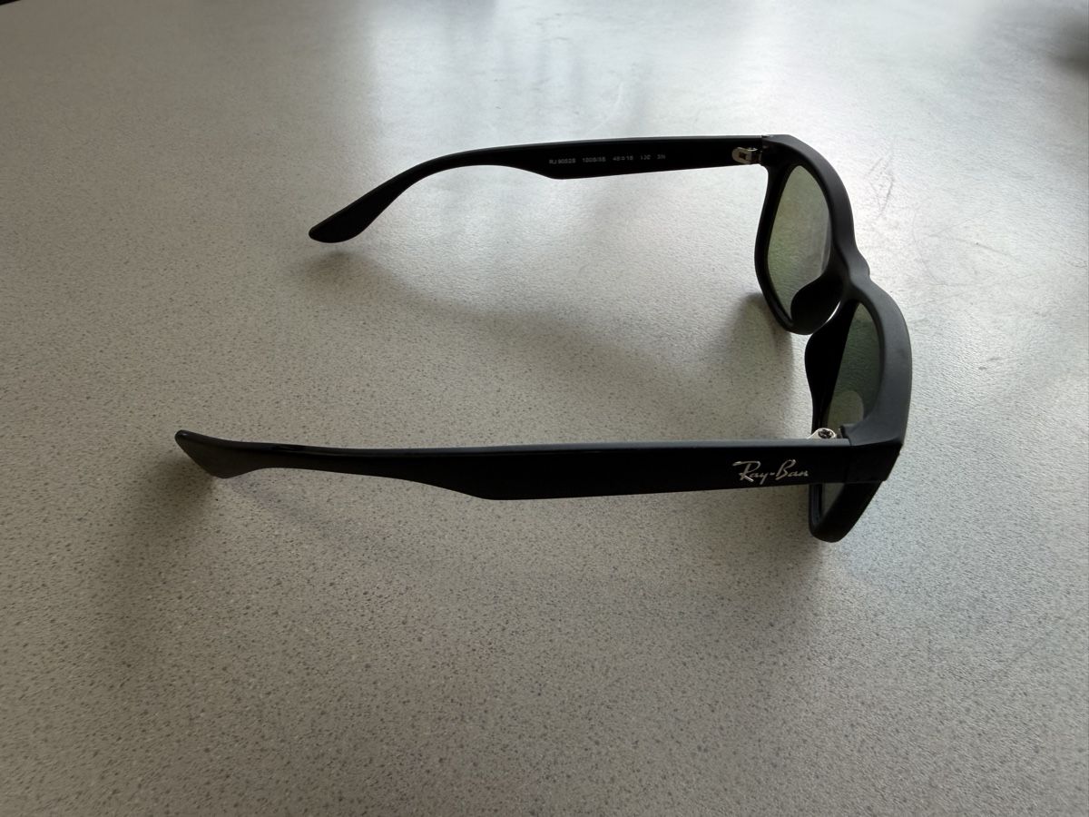 Lunettes & Verres: Sonnenbrille  – D'occasion à Lachen SZ par mima41 1