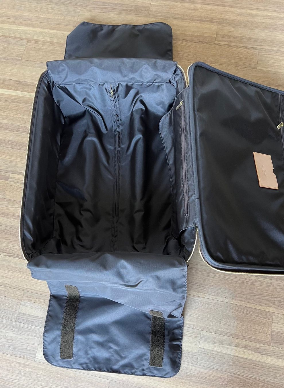 Altro in Aeronautica: Louis Vuitton Rollkoffer Pegase 55 – Usato da Zollikon venduto da Chica13.11. 6