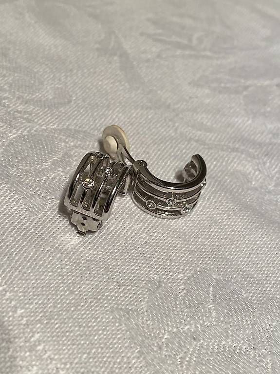 Ohrringe & -stecker: Ohrclips – Gebraucht aus Trachslau von ges_wyp7 1