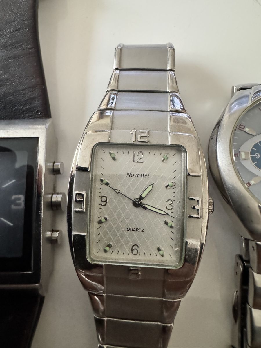 Orologi: 6 Uhren und 2 Armbänder gebraucht ! – Usato da Basel venduto da triniswiss68 2