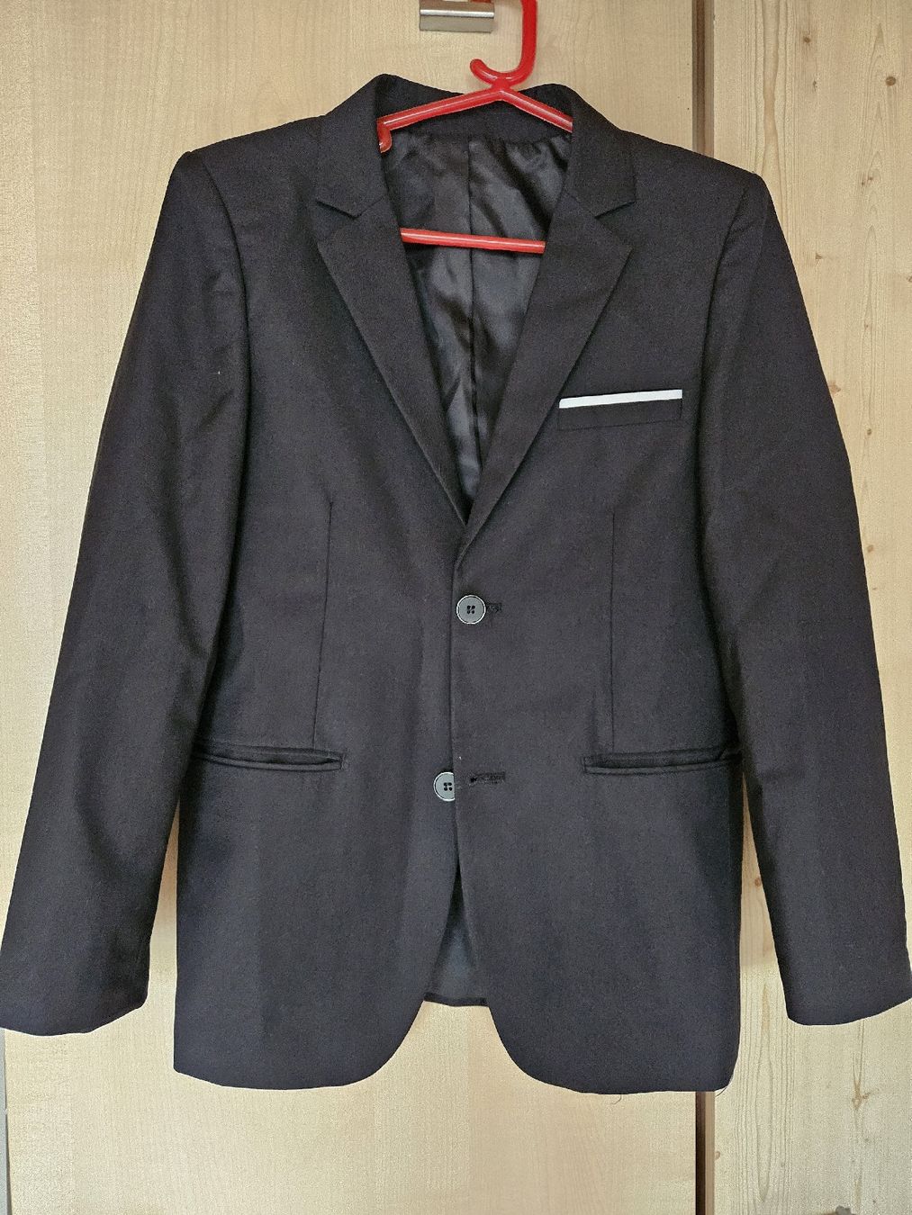 Completi: Blazer Gr.160 – Usato da Oberkulm venduto da Preneur