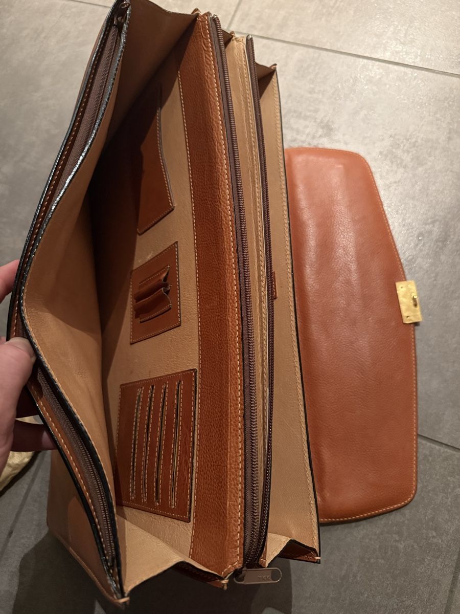 Borse: Bias Leder Tasche  – Usato da Claro venduto da KarinS84 1