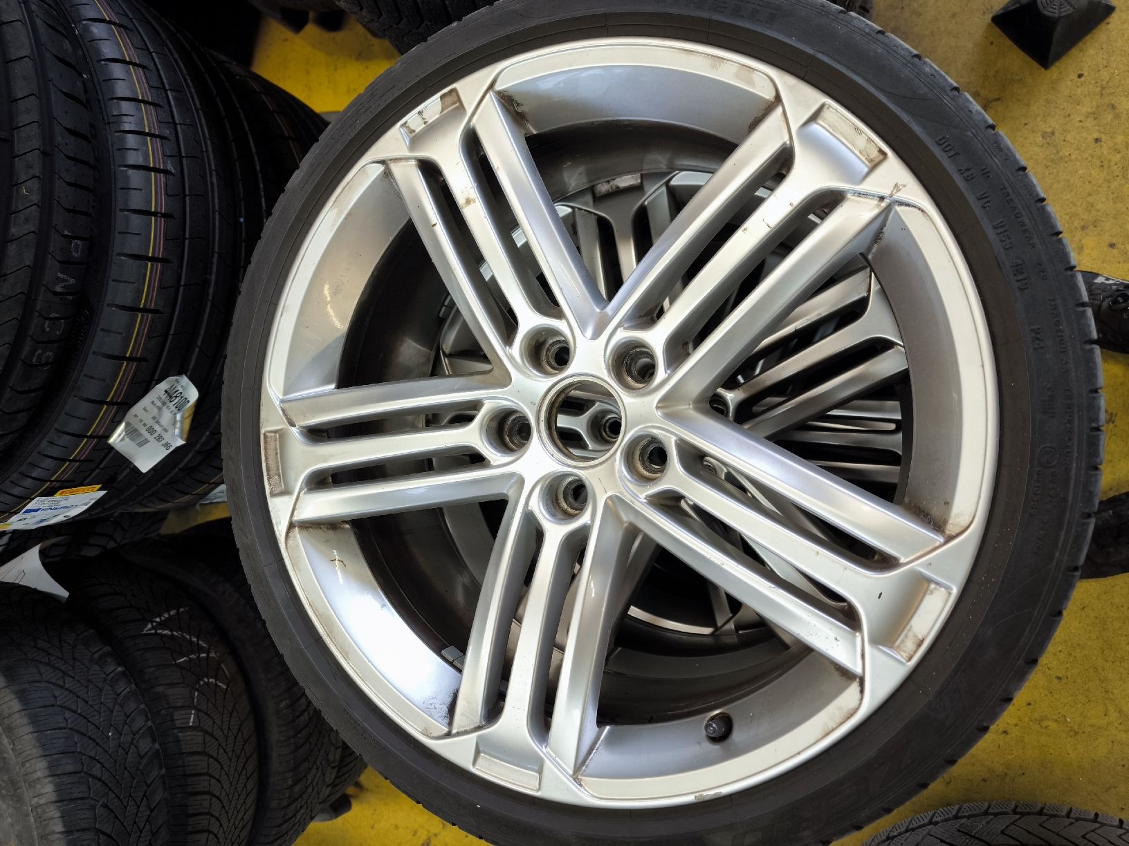 Volkswagen Cerchioni: VW Golf R Radsatz (Def.) – Difettoso da Rapperswil BE venduto da ramones3123 1