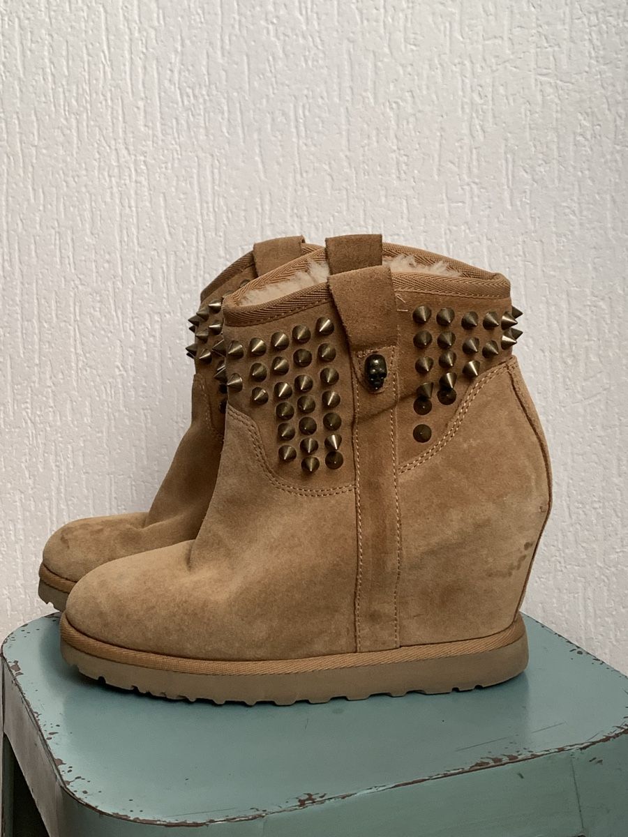 Ash Damenschuhe: Bottines ASH 💥compensées daim taupe cloutées - 38.5 – Gebraucht aus Lausanne von Xiaoxi 2
