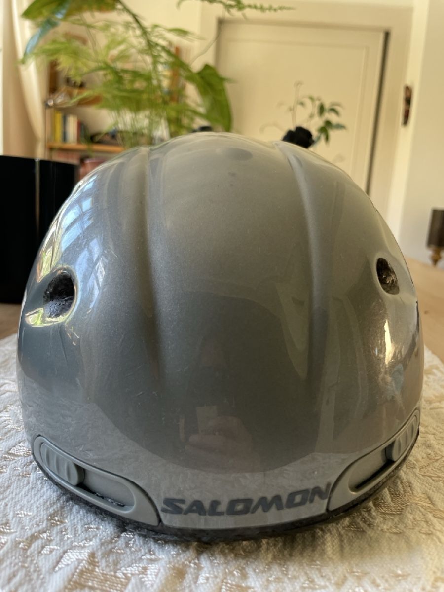 Salomon Caschi: Salomon Skihelm f. Damen, Grösse M – Usato da Zürich venduto da AnjaStauffer
