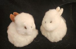 2 x flauschige Baby Alpaka Fell Hasen, NEU!!