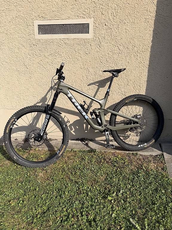 Vélos: Trek Slash Gen 5 L Custom – D'occasion à Zürich par Phil1905 1