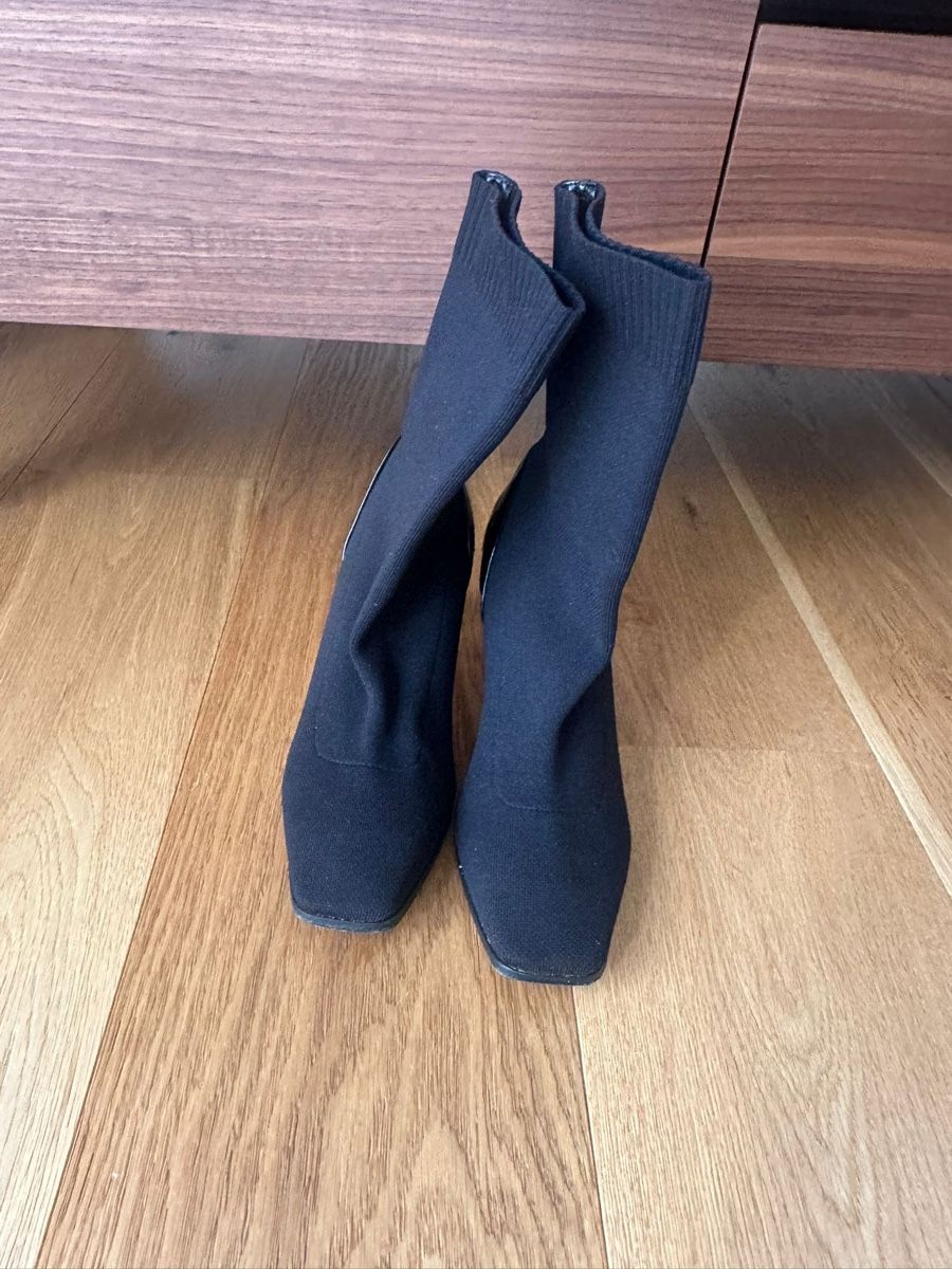 Jimmy Choo Scarpe da donna: Jimmy Choo sock boot black size 38.5 heel height 8cm – Usato da Rüschlikon venduto da bec_h6pp