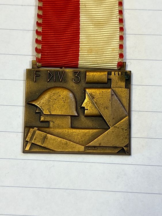 F DIV 3 Anhänger Medaille 1