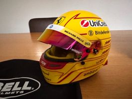 Lewis Hamilton Bell Helmet 1/2 Ferrari 2025 Formel 1