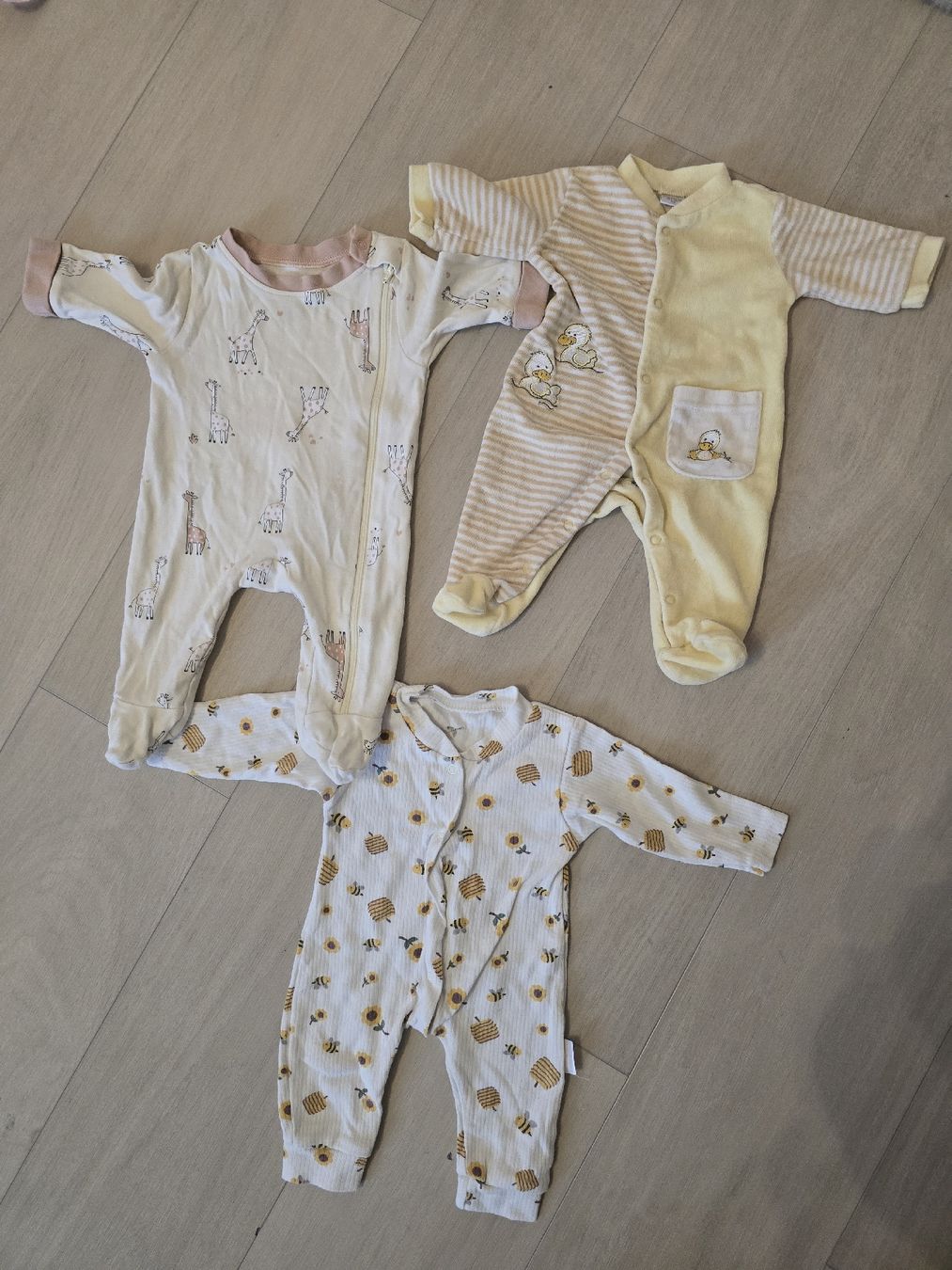 Lotti di vestiti: 3 Strampler 50/56 (21) – Usato da schlattingen venduto da Sprongebob