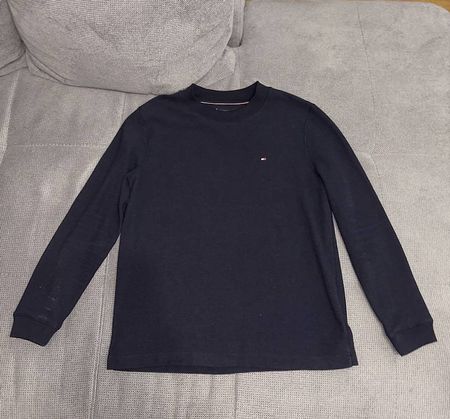 Tommy Hilfiger dunkelblaues Shirt mit Rundhalsausschnitt