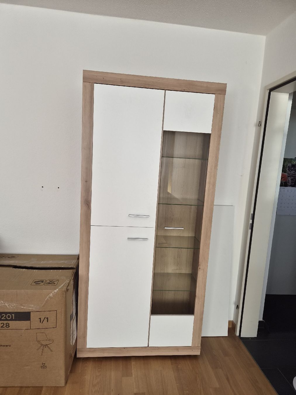 Schränke: Schrankvitrine  – Gebraucht aus Neuhausen am Rheinfall von smp-Schaffhausen