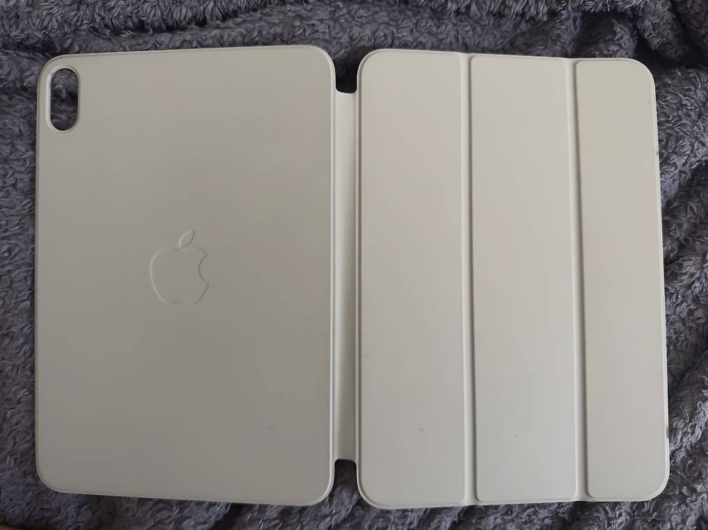 Covers & Borse: Apple Smart Folio (Fable) – Usato da Reinach BL venduto da j_7fjs