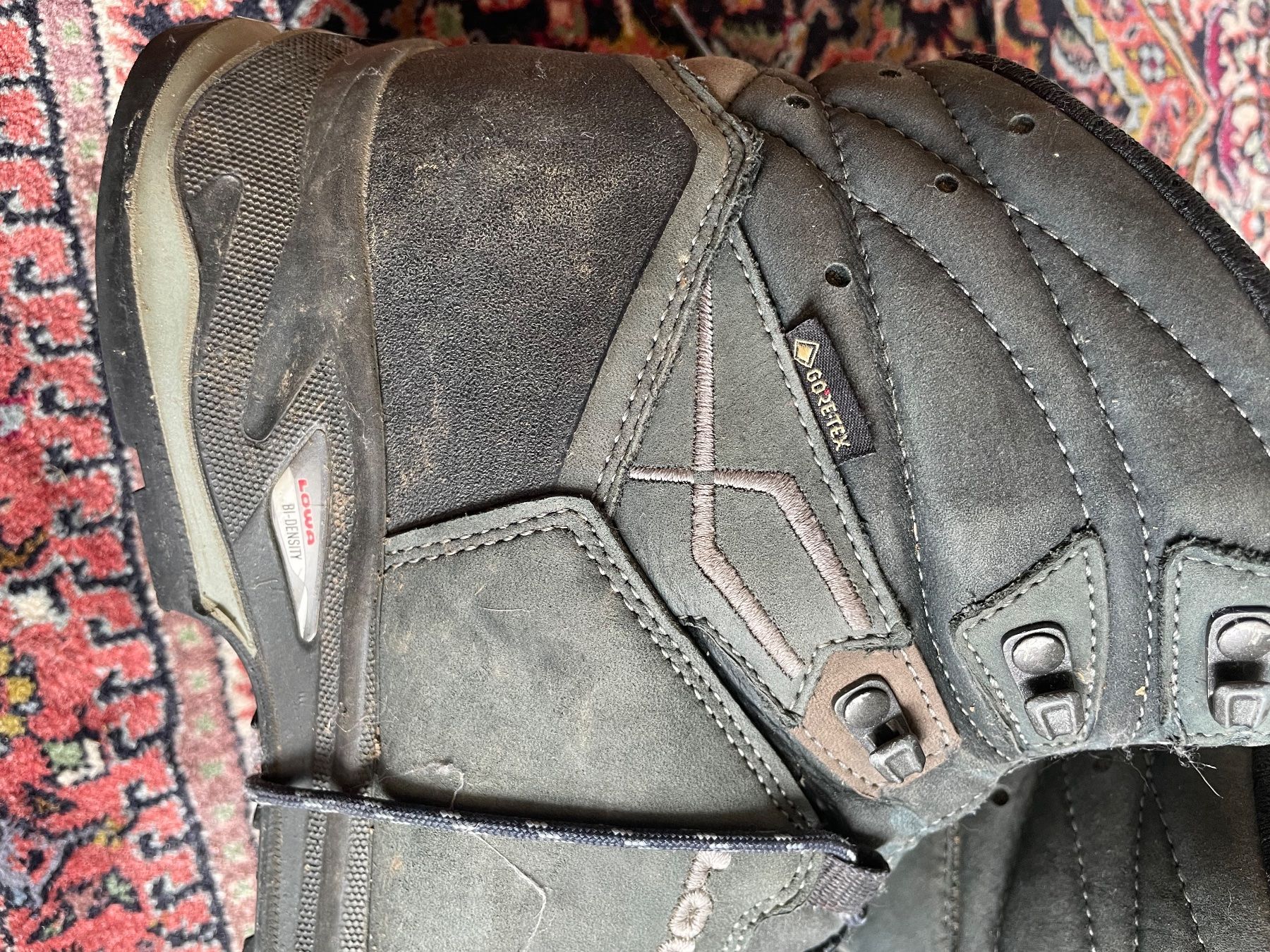 Lowa Scarpe da donna: Wanderschuhe von Lowa – Usato da Riehen venduto da cit_j7rg 1