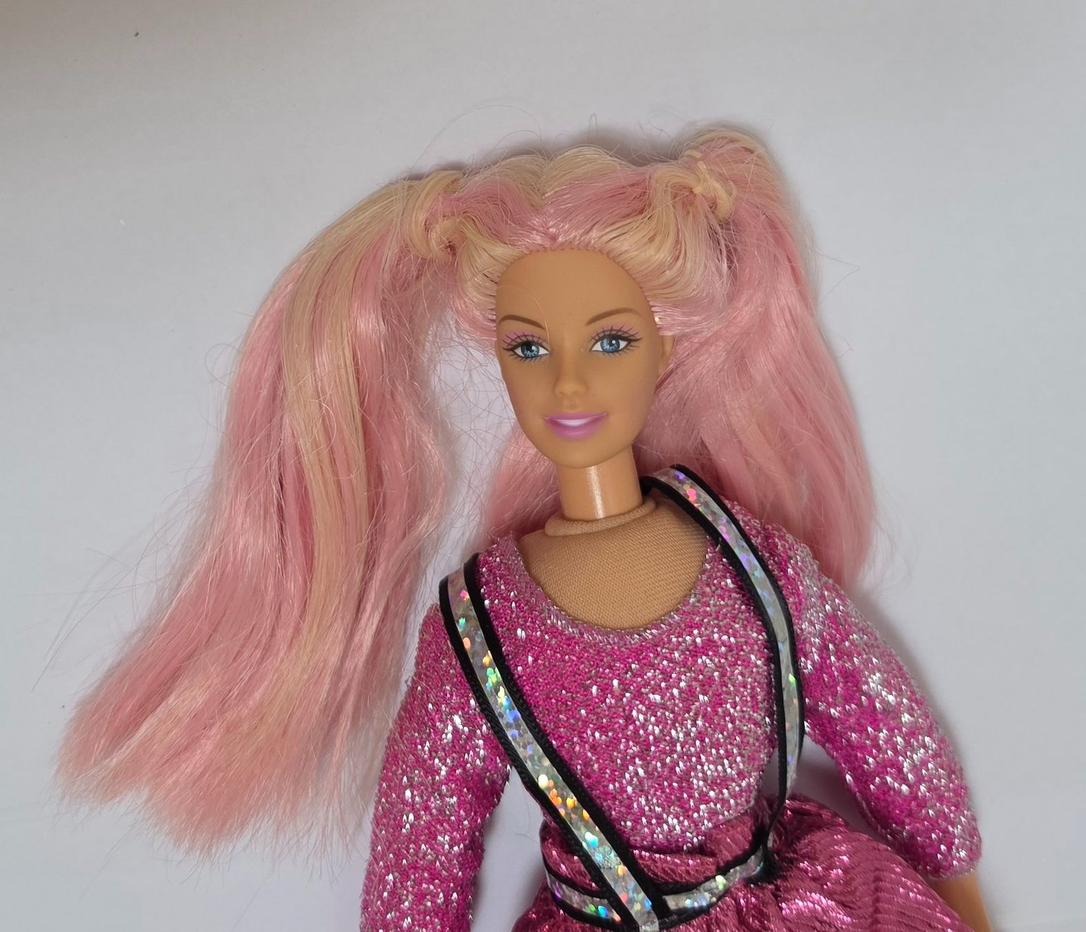 Bambole: Barbie Dream Glow 2001 – Usato da Bulle venduto da Chimchiree
