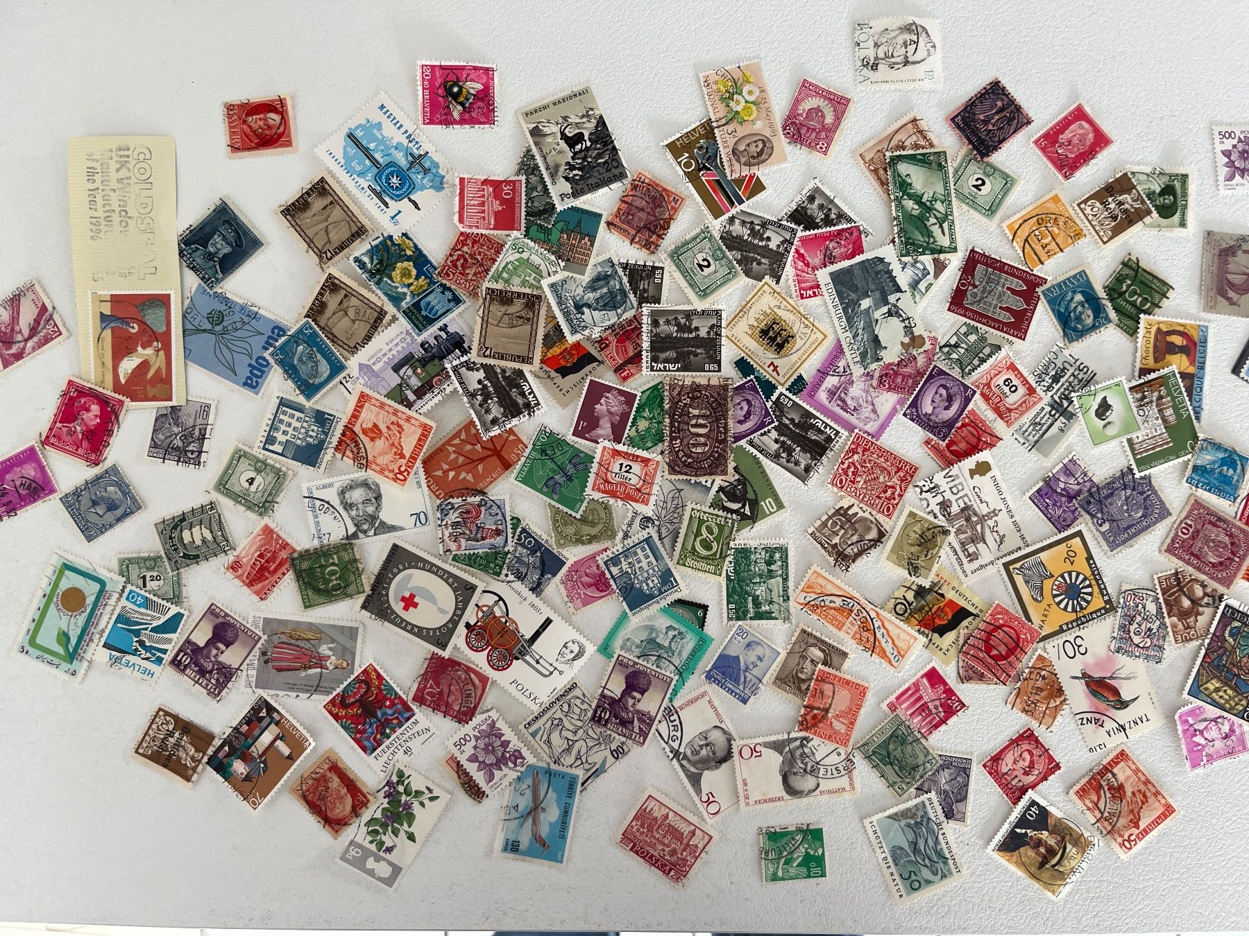 Tutti i francobolli: Lot 17: Lot mit Mix Briefmarke – Usato da Chiasso venduto da AzenYa