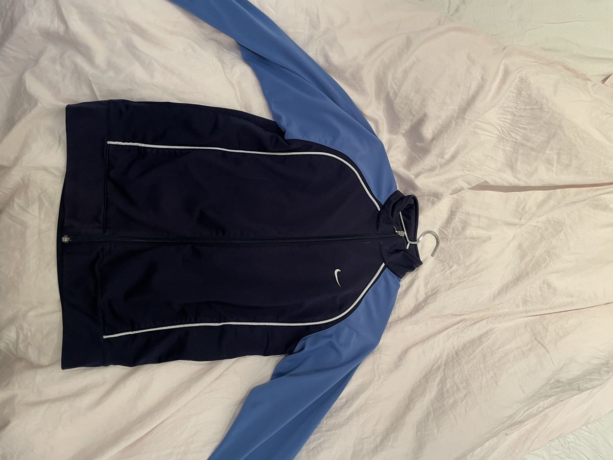 Nike Giacche: nike track jacke grösse S/M – Usato da Uitikon Waldegg venduto da lor_b2rv 1