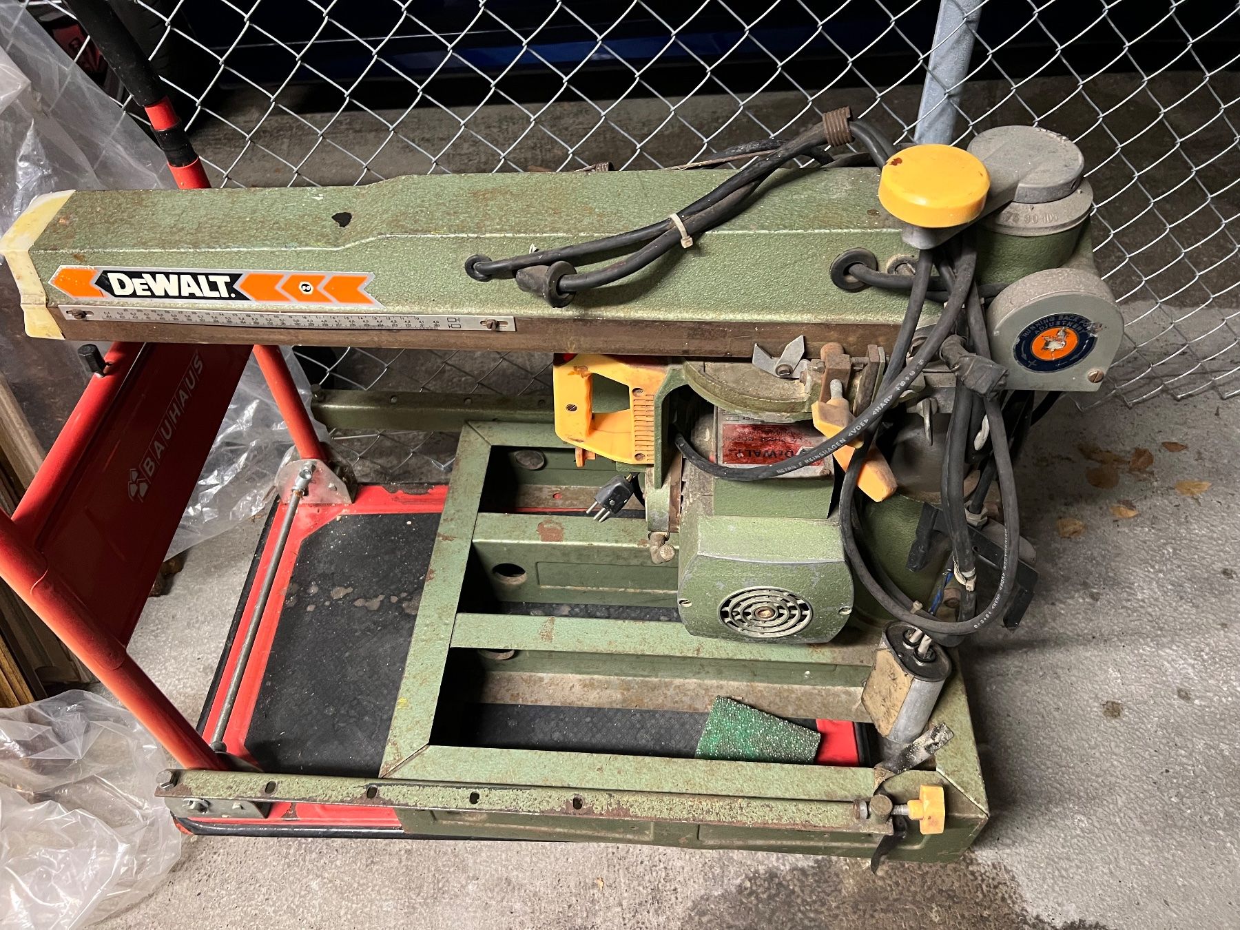 Alle Maschinen: DeWalt Fräsmaschine – Gebraucht aus Unterengstringen von Gustav03 1