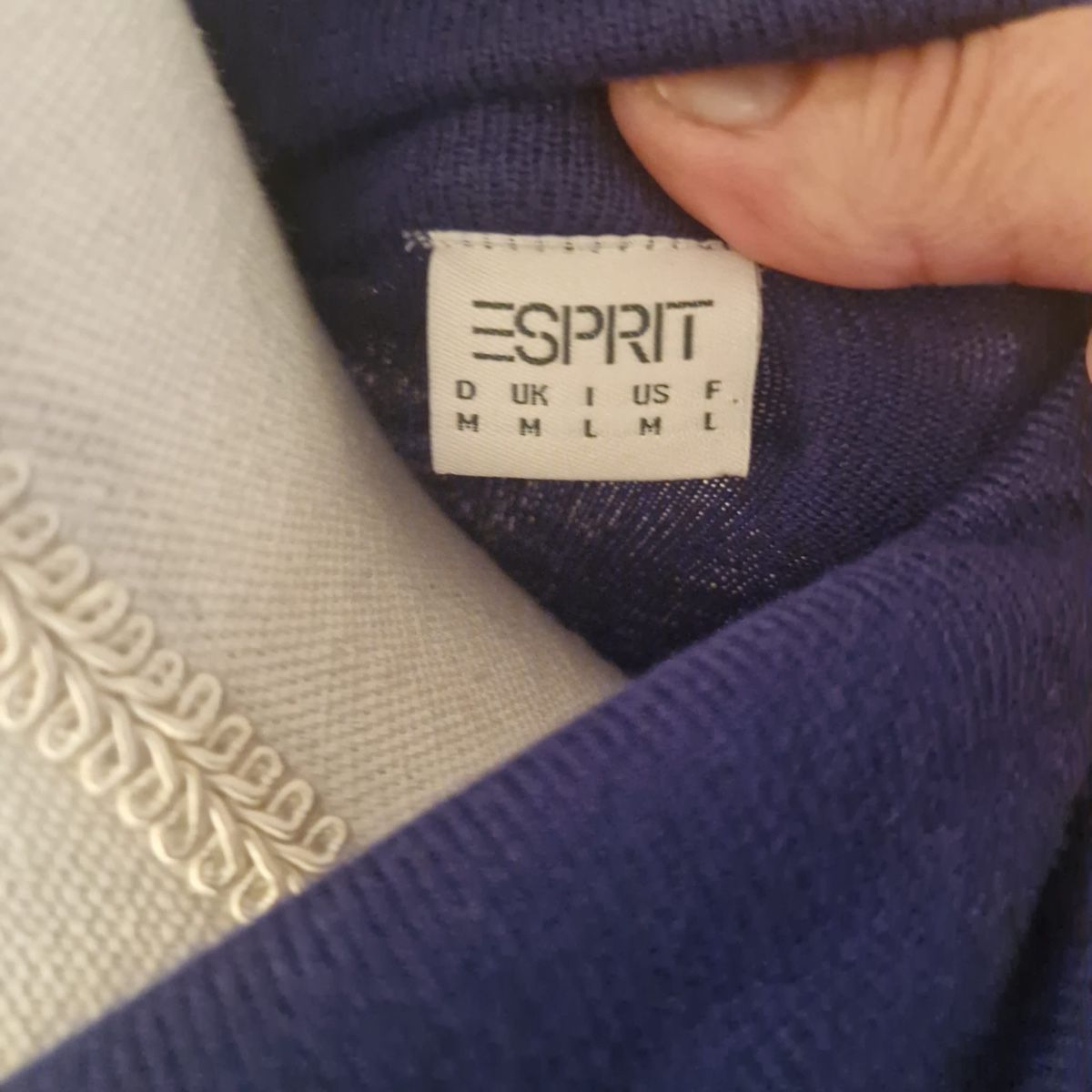 Esprit Pullover & Sweatshirts: Esprit Damenpullover Gr. S Rollkragen, Knöpfe – Gebraucht aus St. Gallen von mania03 2